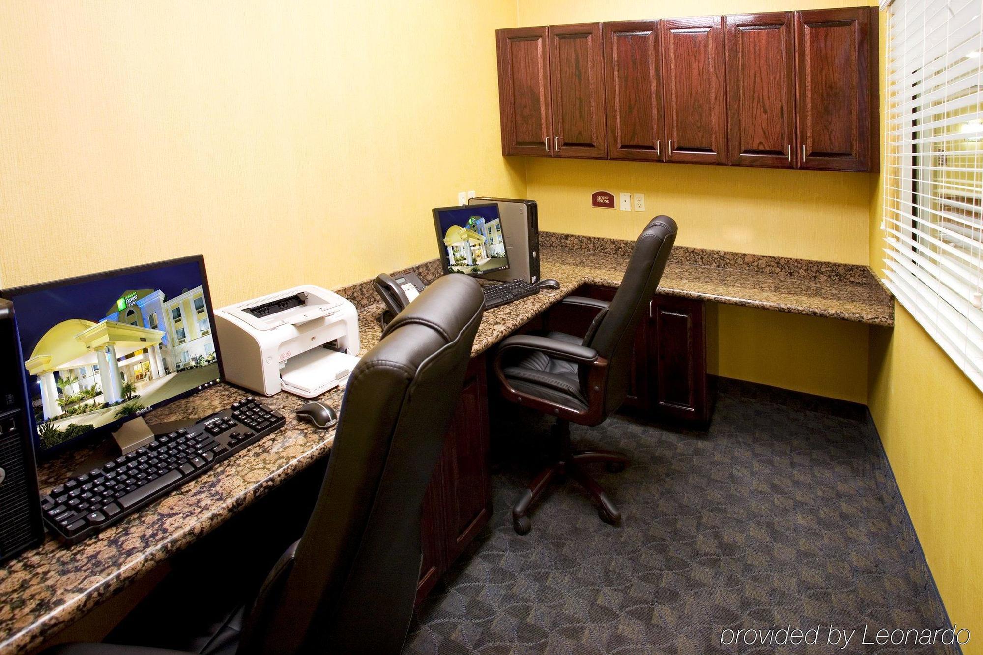 Holiday Inn Express Hotel And Suites Falfurrias Tiện nghi bức ảnh