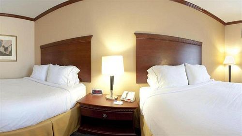 Holiday Inn Express Hotel And Suites Falfurrias Ngoại thất bức ảnh