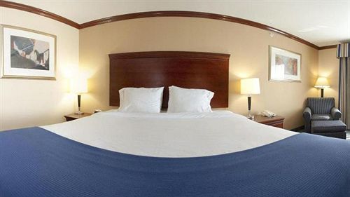 Holiday Inn Express Hotel And Suites Falfurrias Ngoại thất bức ảnh