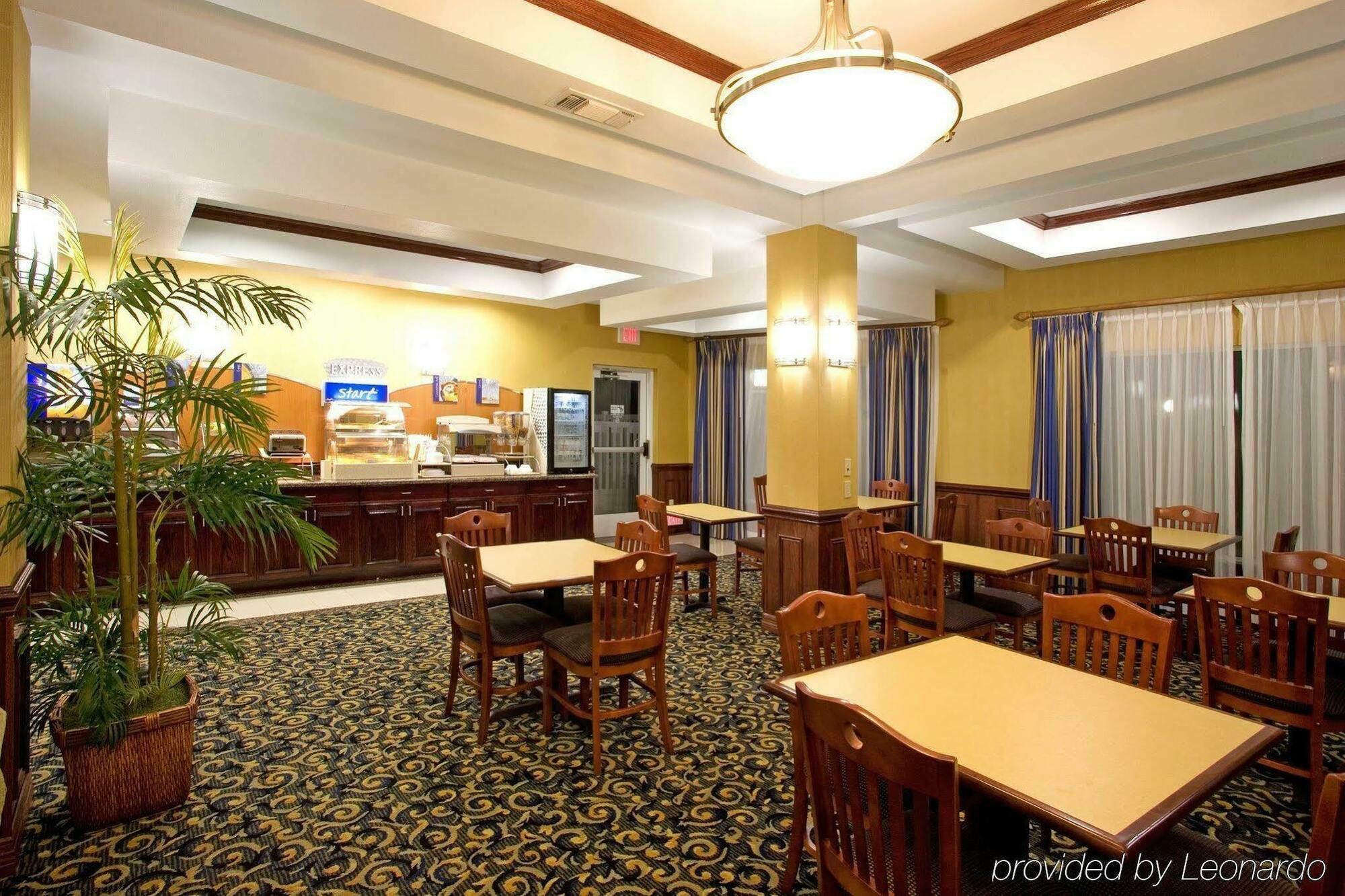 Holiday Inn Express Hotel And Suites Falfurrias Nhà hàng bức ảnh